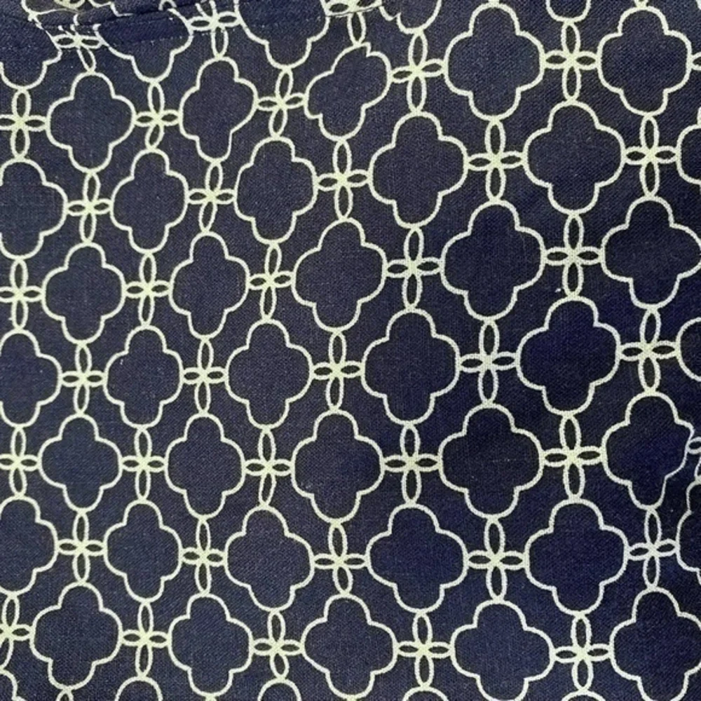 IZOD Geometric Print Button Shirt/Blouse Size PS NWOT